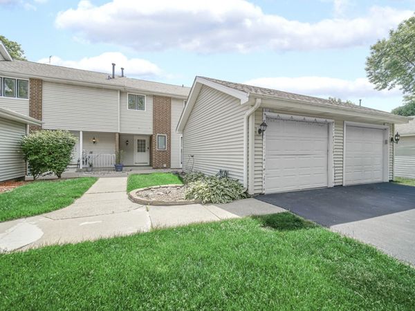 5S027 Pebble Beach Court , Naperville, IL 60563