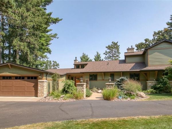 4669 North Shore Drive, Eau Claire, WI 54703