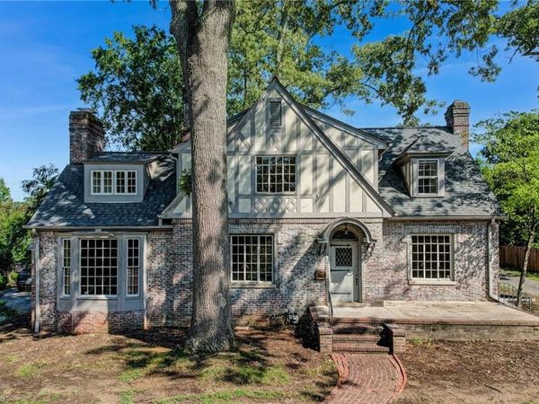 812 Dover Road, Greensboro, NC 27408