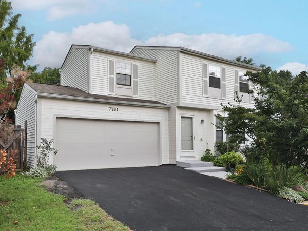 7731 Kelvinway Drive, Unit 64, Worthington, OH 43085