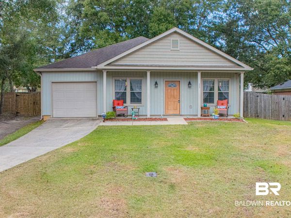 110 Georgia Ave, Daphne, AL 36526