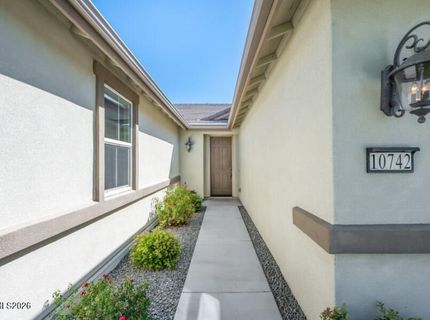 10742 Ridgebrook Drive, Reno, NV 89521 Photo