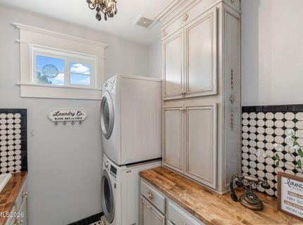 6682 Magical Drive, Sparks, NV 89436 Photo