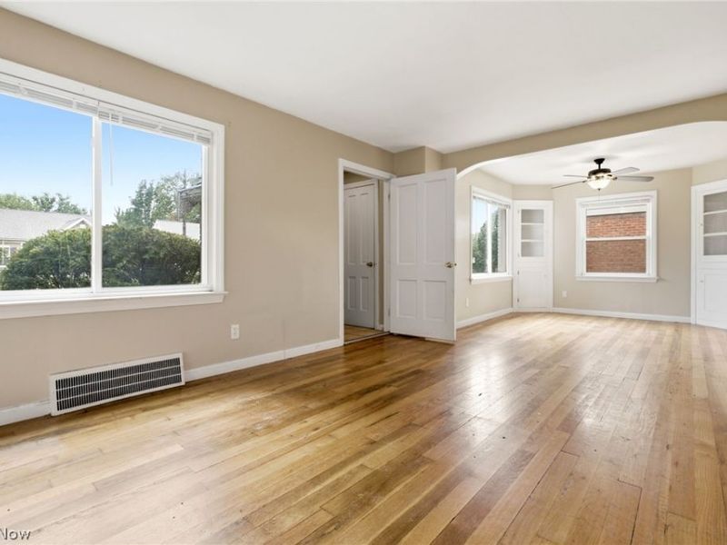 4245 Ellison Road, South Euclid, OH 44121 Photo 2