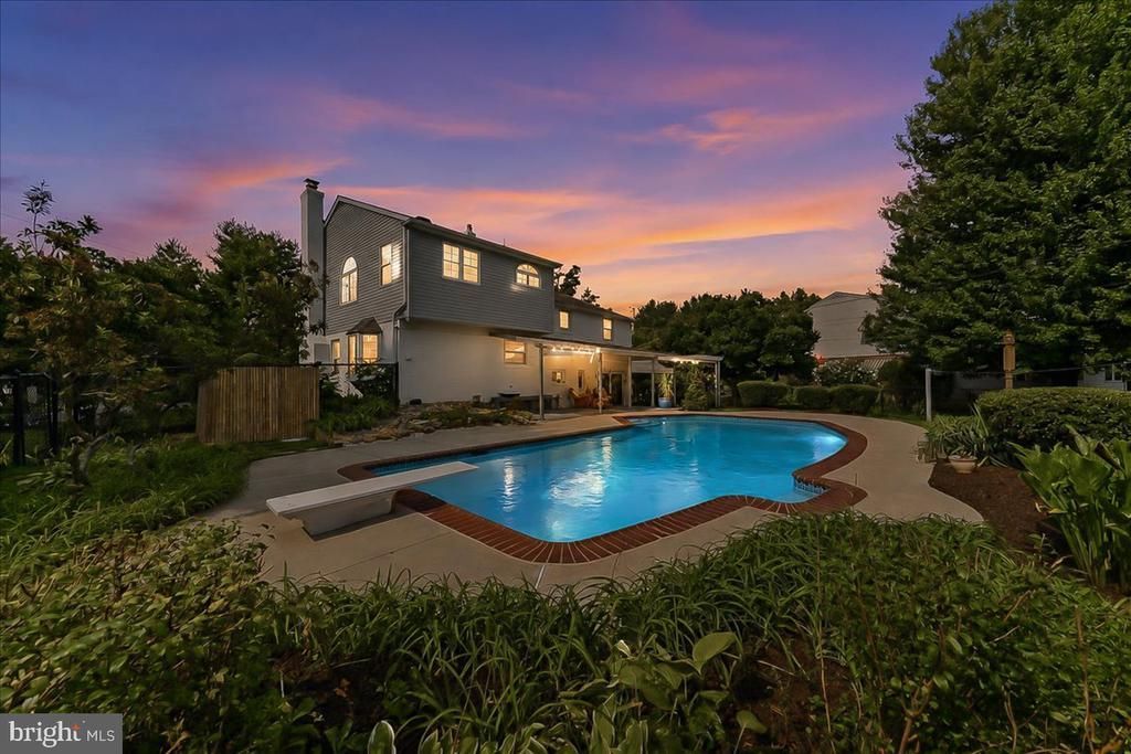 100 GOVERNORS DRIVE , WALLINGFORD, PA 19086
