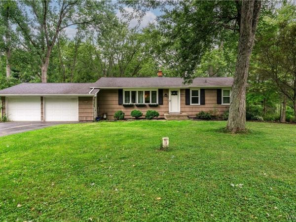 4402 Two Rod Road , East Aurora, NY 14052