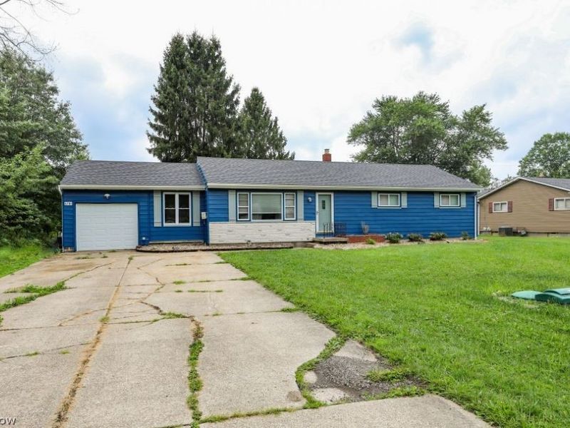 6781 Peck Road, Ravenna, OH 44266 Photo 5