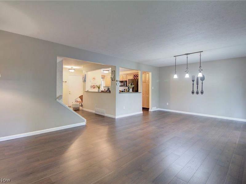 9420 Bassett Lane, North Royalton, OH 44133 Photo 11