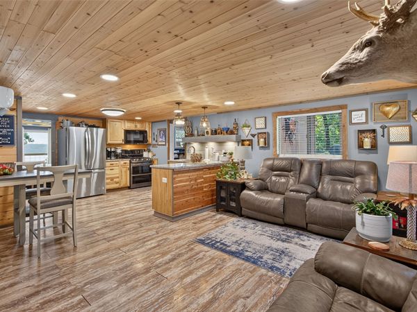 4752 N 4419 , Adair, OK 74330