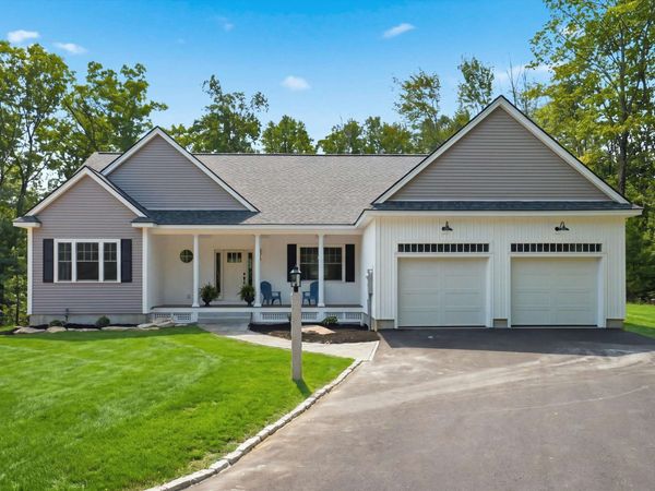 14 Prescott Heights Road, Hooksett, NH 03106
