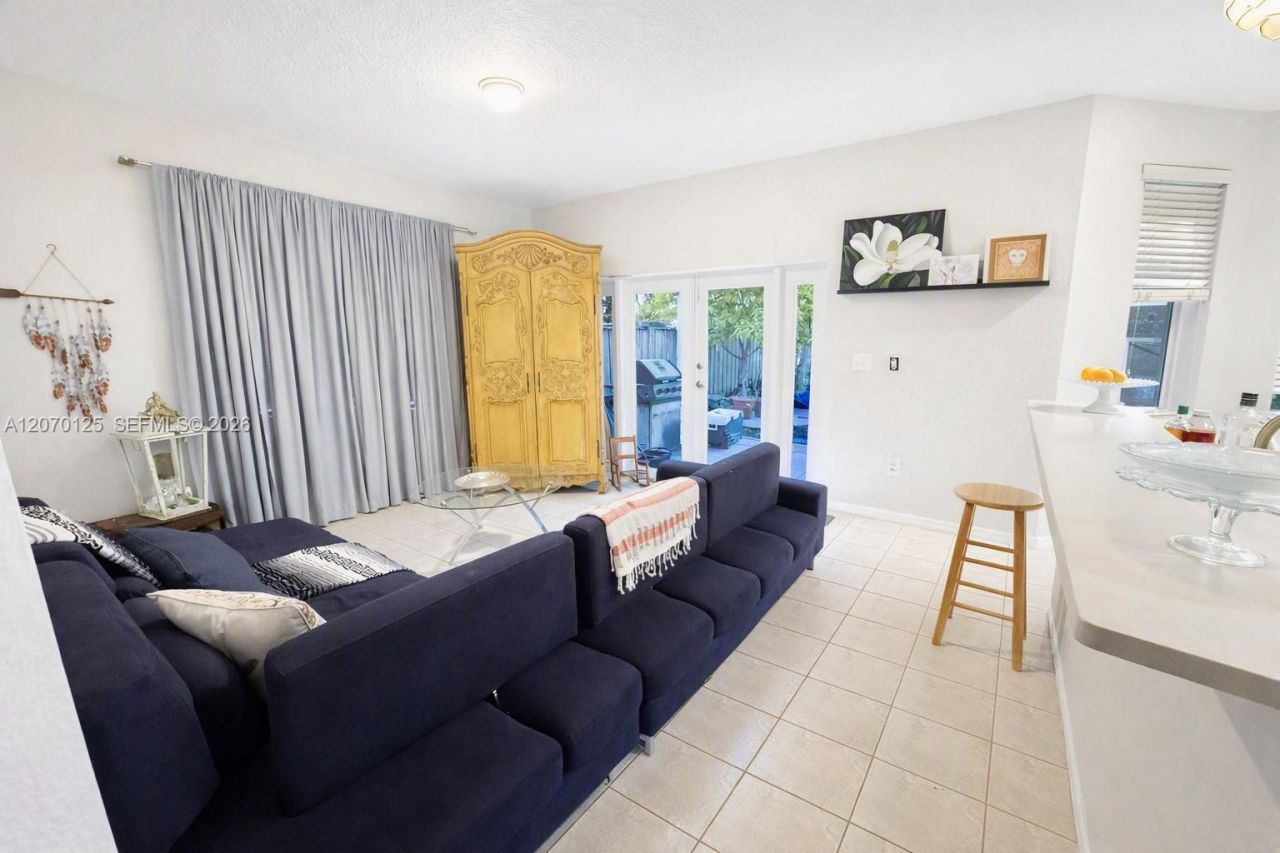 15809 SW 65th Ter , Miami, FL 33193 Photo