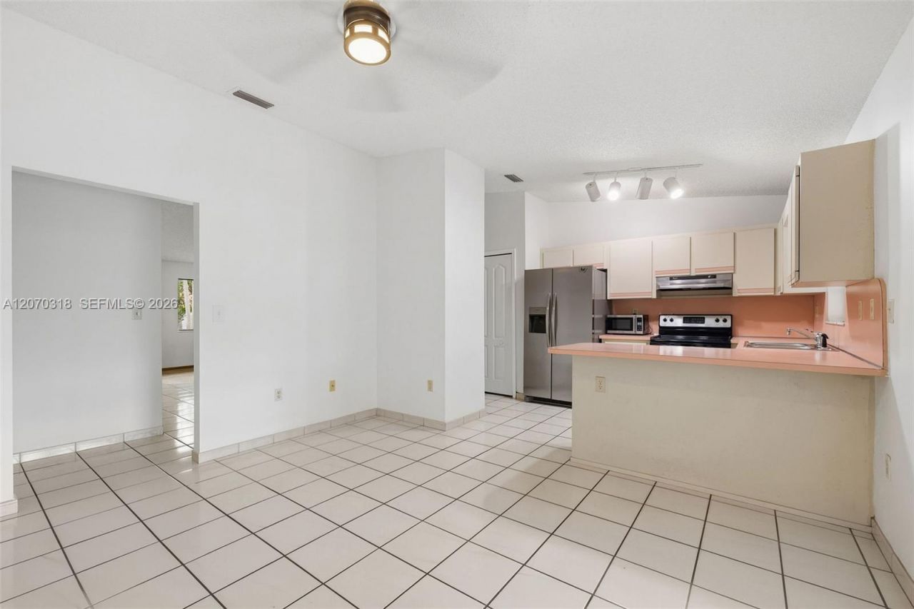 13280 SW 40th Ter, Miami, FL 33175 Photo