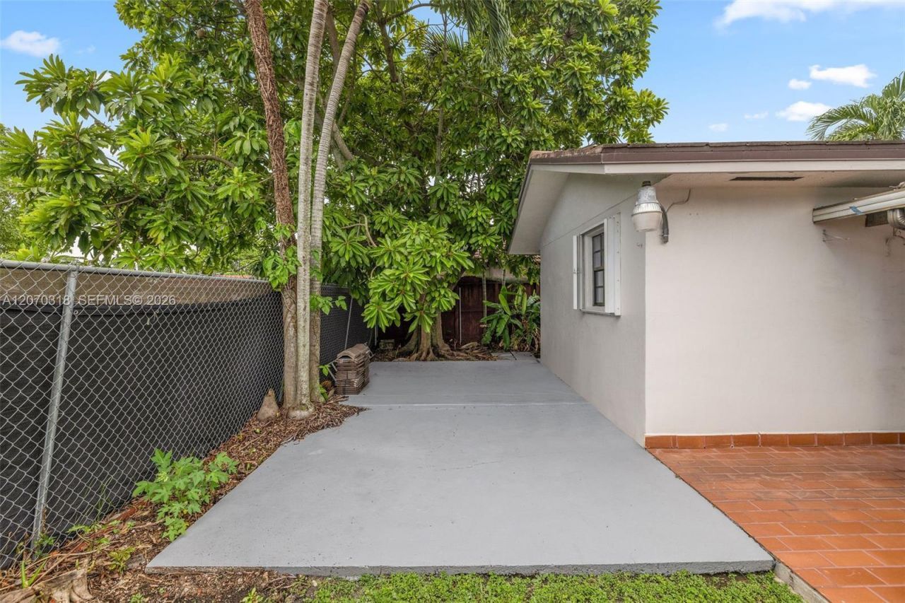 13280 SW 40th Ter, Miami, FL 33175 Photo