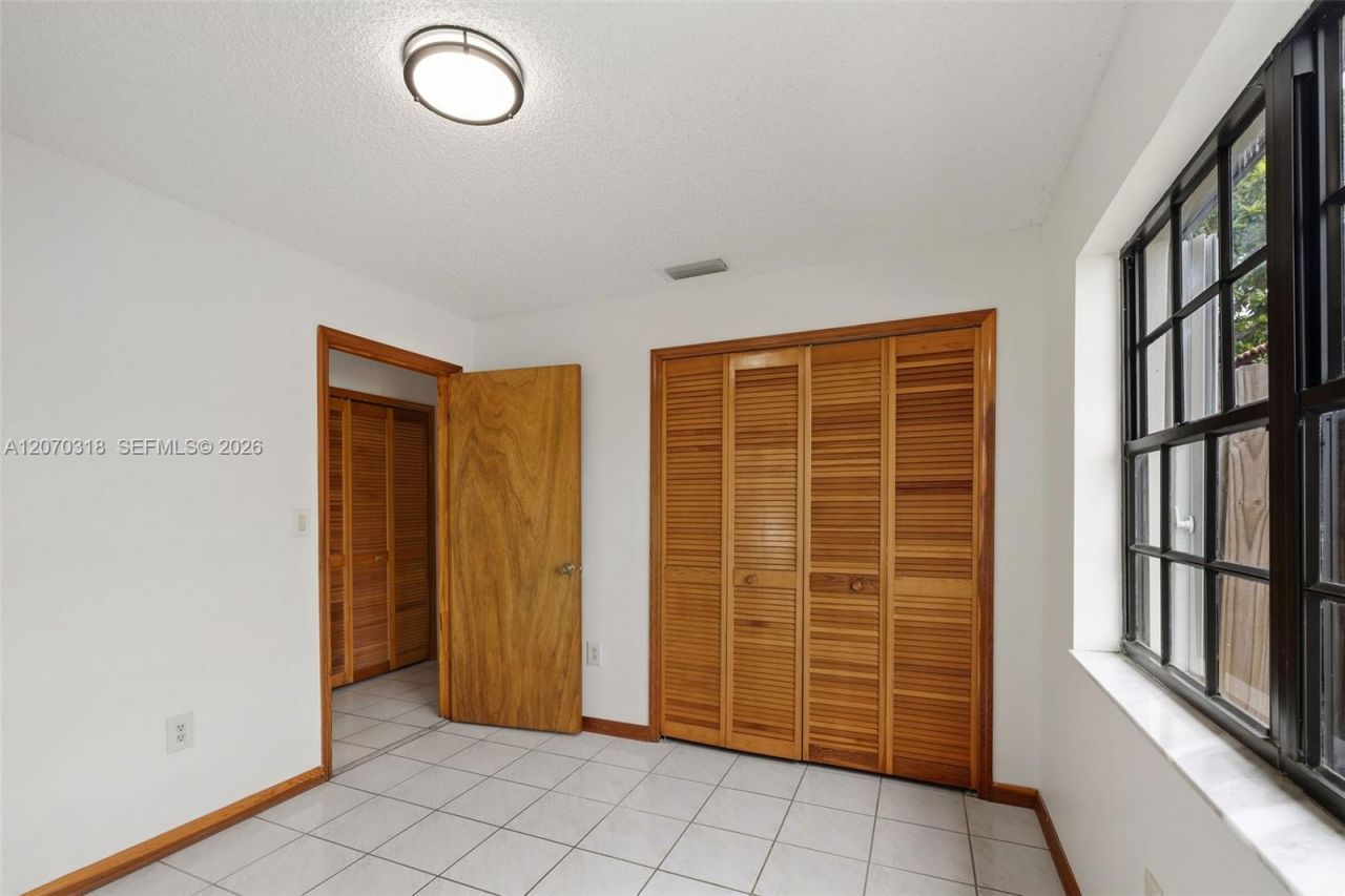 13280 SW 40th Ter, Miami, FL 33175 Photo