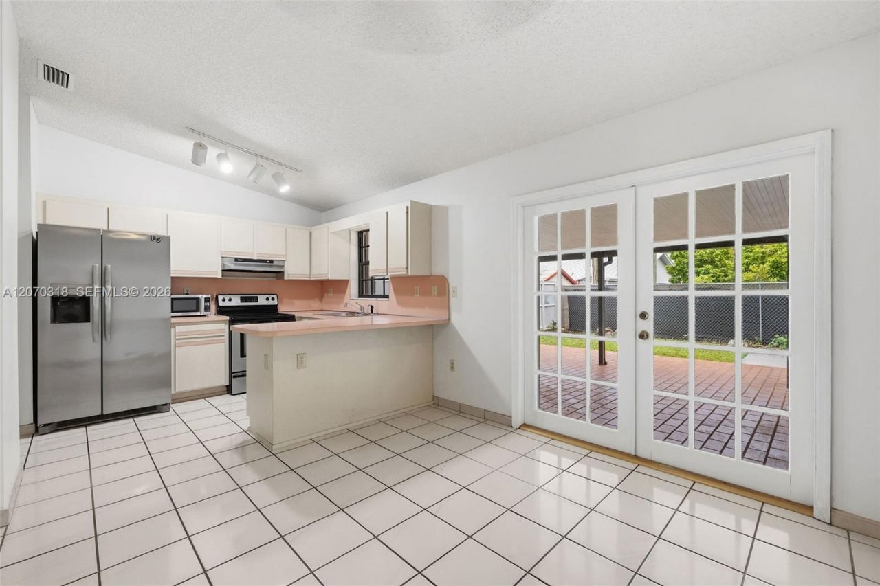 13280 SW 40th Ter, Miami, FL 33175 Photo