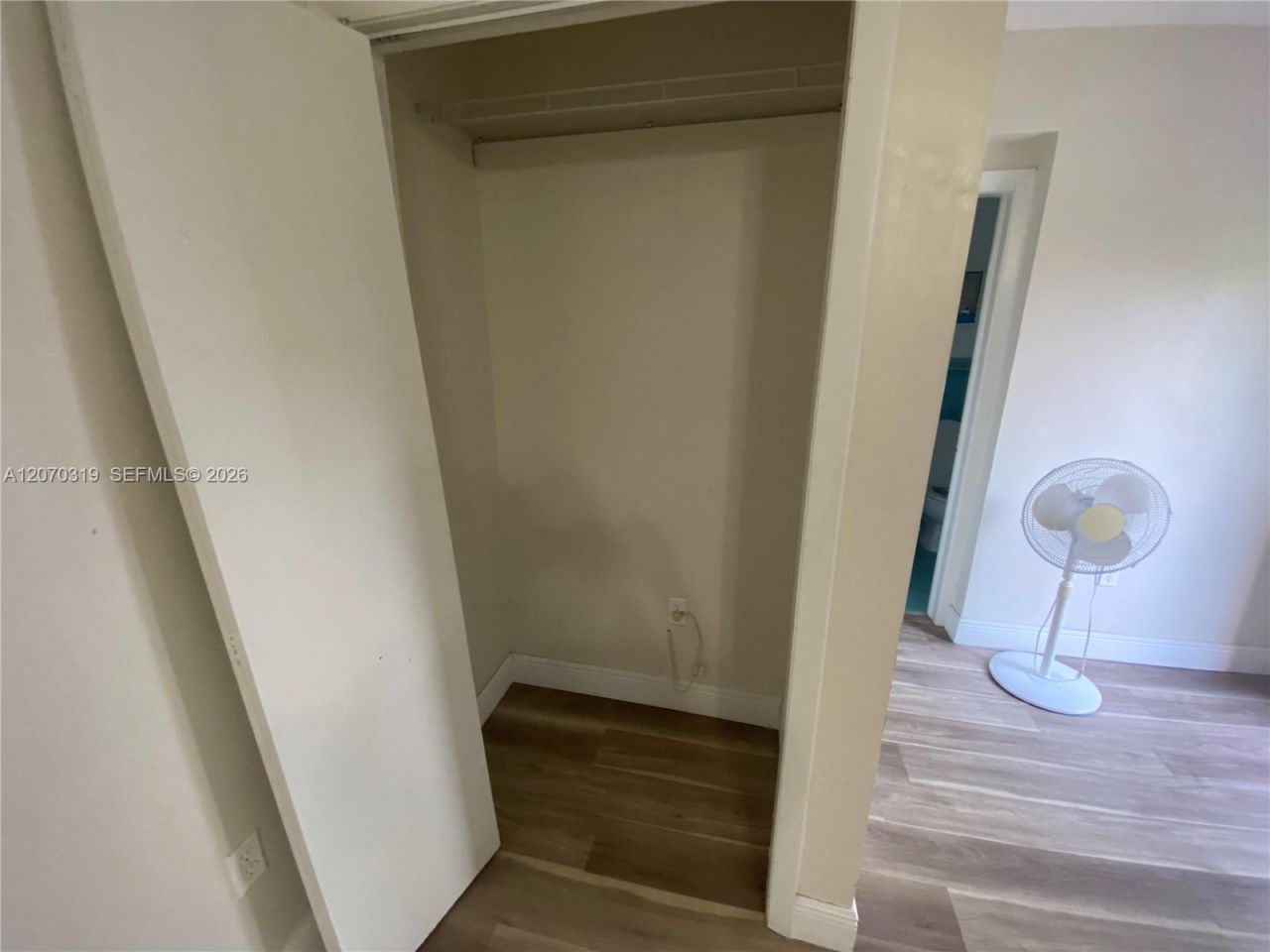 350 SW 34th Ave , Unit -, Miami, FL 33135 Photo