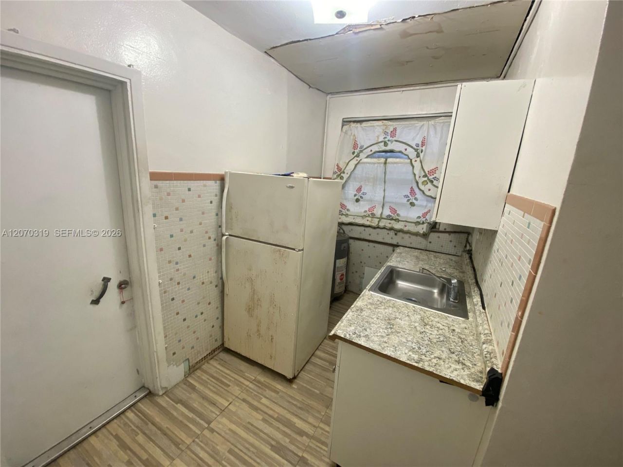 350 SW 34th Ave , Unit -, Miami, FL 33135 Photo