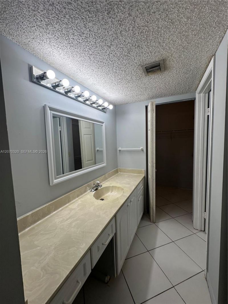 9755 Westview Dr , Unit 1215, Coral Springs, FL 33076 Photo