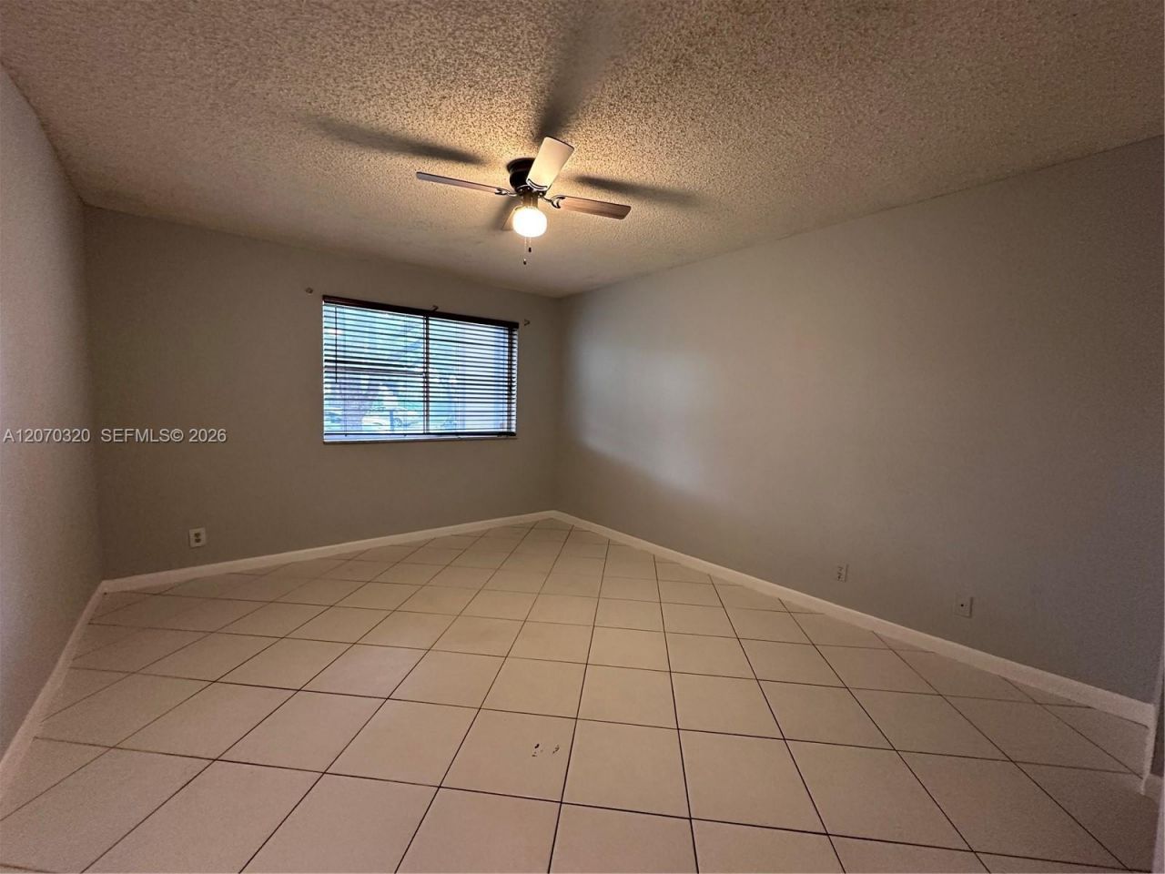 9755 Westview Dr , Unit 1215, Coral Springs, FL 33076 Photo