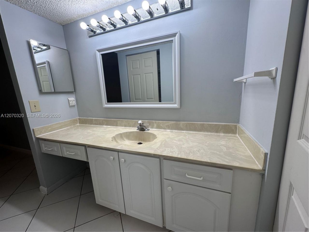 9755 Westview Dr , Unit 1215, Coral Springs, FL 33076 Photo