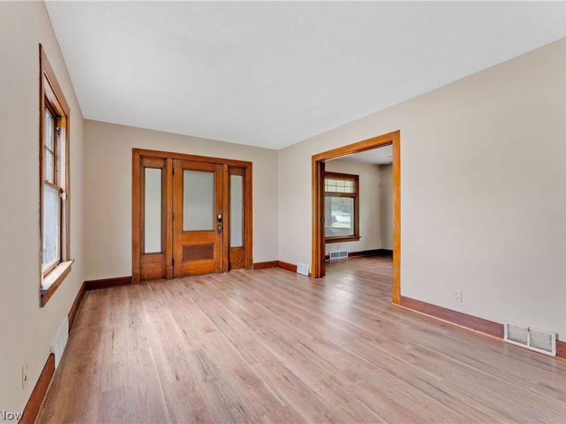 486 7th Street, Struthers, OH 44471 Photo 3
