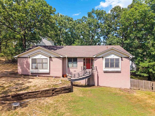 1 Dove Creek Circle, North Little Rock, AR 72116