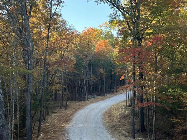 104 Cherokee Path , Tellico Plains, TN 37385