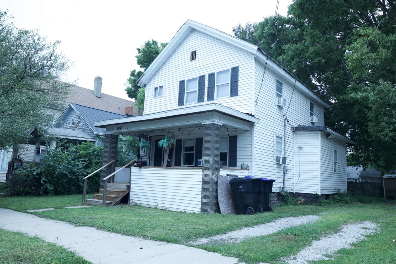 505 W Chestnut Street, Bloomington, IL 61701 Main Photo