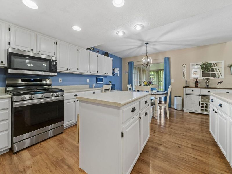 3142 Pine Manor Boulevard, Grove City, OH 43123 Photo 11