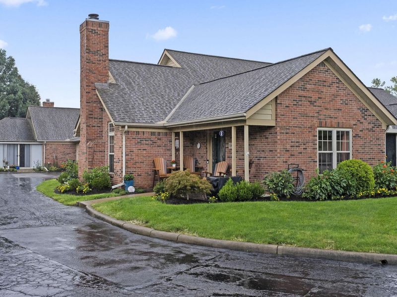 3142 Pine Manor Boulevard, Grove City, OH 43123 Photo 2