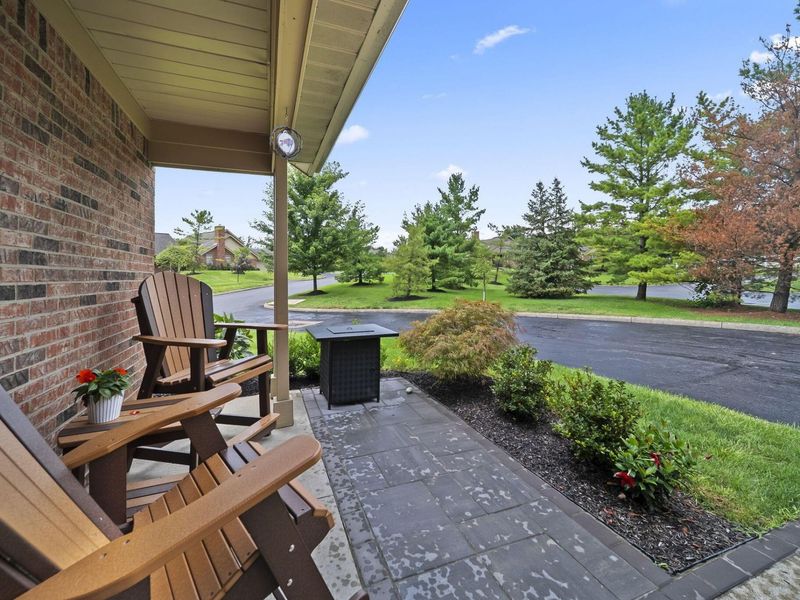 3142 Pine Manor Boulevard, Grove City, OH 43123 Photo 5