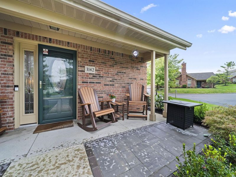 3142 Pine Manor Boulevard, Grove City, OH 43123 Photo 7