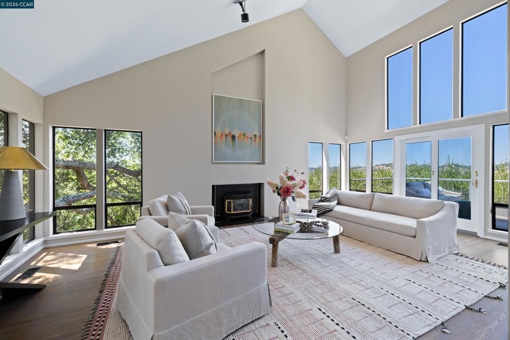 47 El Gavilan Rd, Orinda, CA 94563 Main Photo