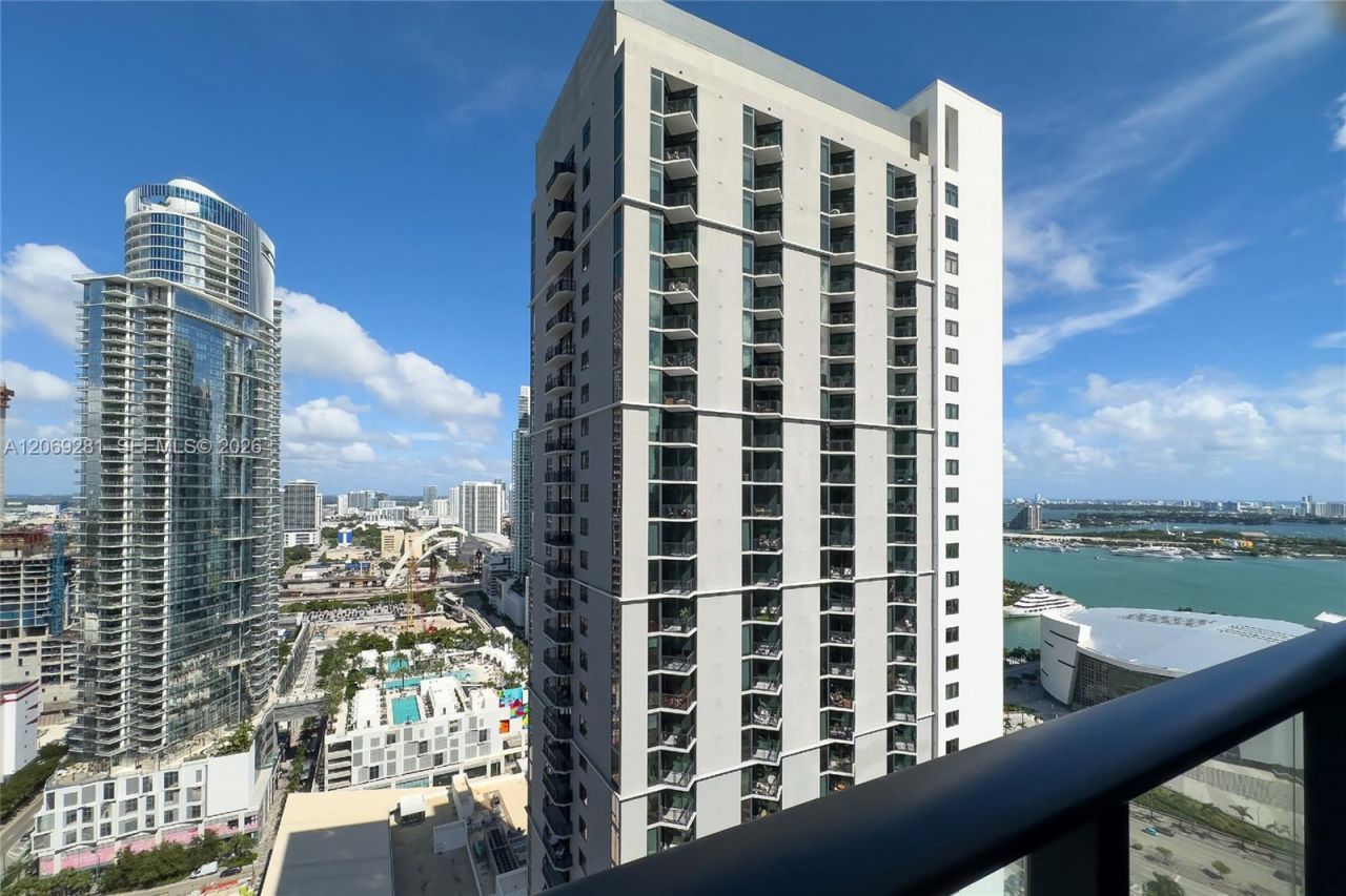 159 NE 6th St , Unit 3013, Miami, FL 33132 Photo