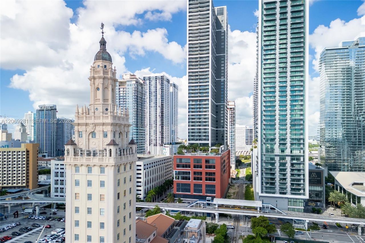 159 NE 6th St , Unit 3013, Miami, FL 33132 Photo