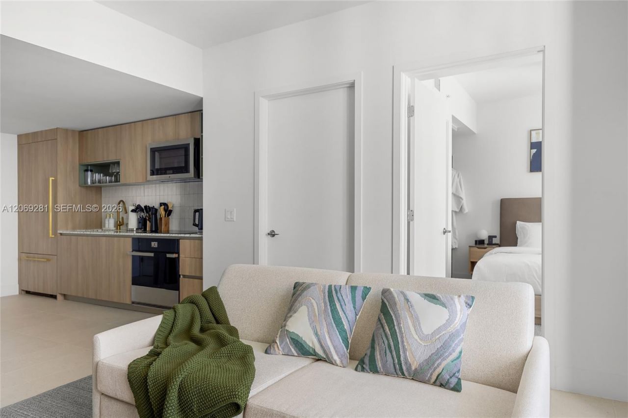 159 NE 6th St , Unit 3013, Miami, FL 33132 Photo