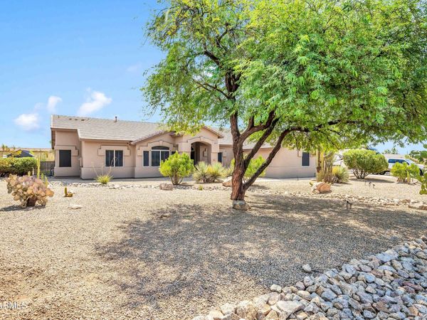 38015 N CENTRAL Avenue, Phoenix, AZ 85086