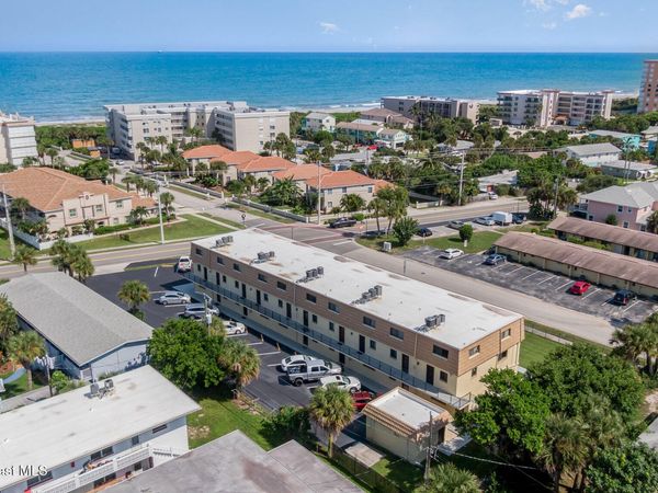 7101 Ridgewood Avenue , Unit 102, Cape Canaveral, FL 32920