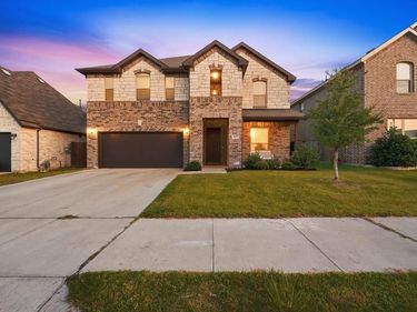 5617 Mountain Island Drive, Fort Worth, TX 76179