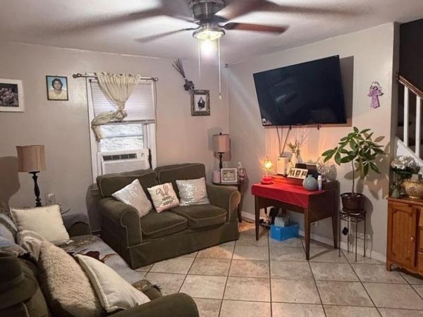 330 E Lake Ave, Rahway, NJ 07065