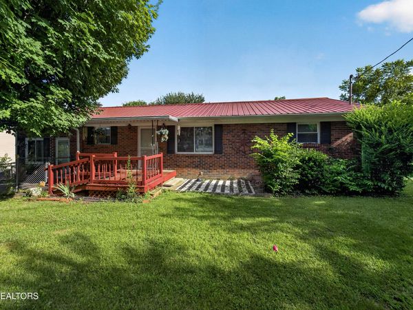 2709 Highway 11-E W , Strawberry Plains, TN 37871