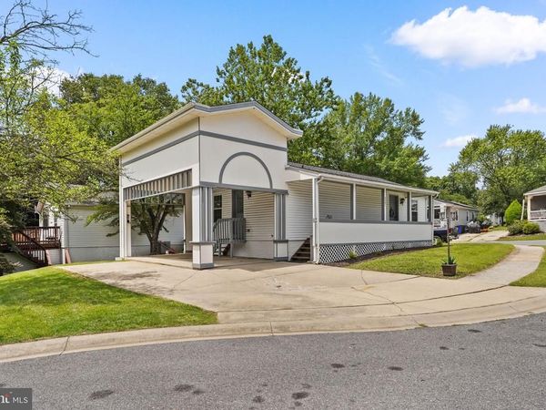 8902 JOSEPHS COAT COURT, JESSUP, MD 20794