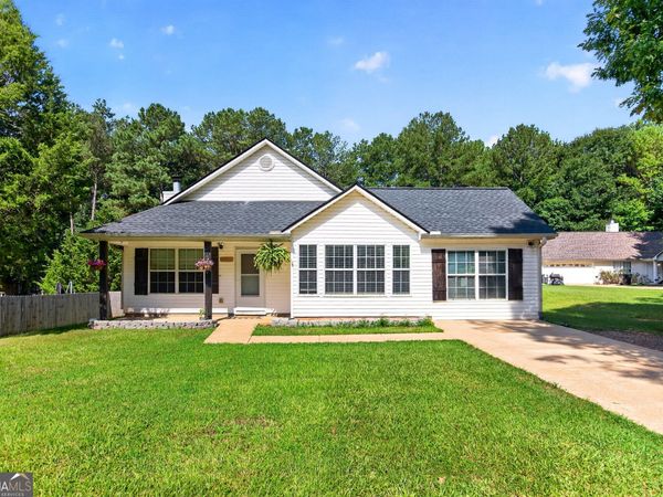 109 Jenny Road, Grantville, GA 30220
