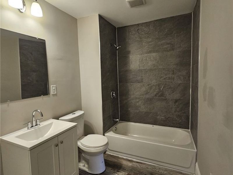9100 Miles Avenue, Cleveland, OH 44105 Photo 14