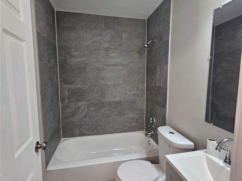 9100 Miles Avenue, Cleveland, OH 44105 Photo 27