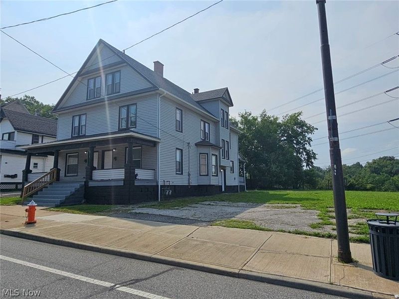 9100 Miles Avenue, Cleveland, OH 44105 Photo 3