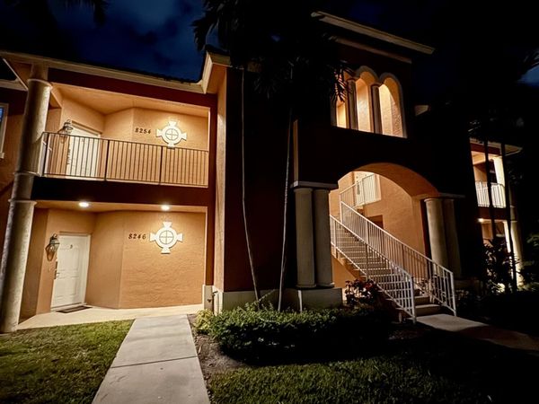 8246 Mulligan Circle, Port St. Lucie, FL 34986