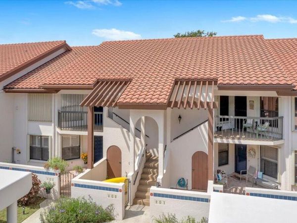 6050 SE Martinique Drive, Unit 102, Stuart, FL 34997