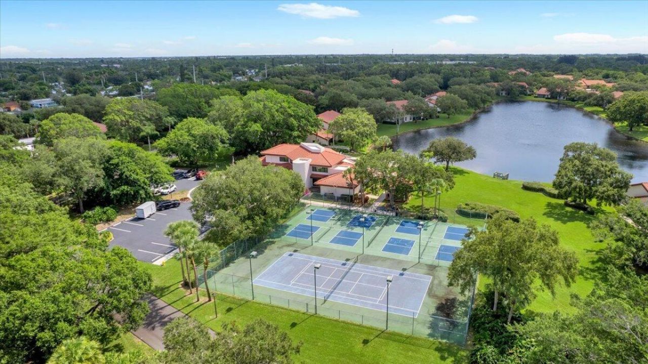 6050 SE Martinique Drive, Unit 102, Stuart, FL 34997 Photo