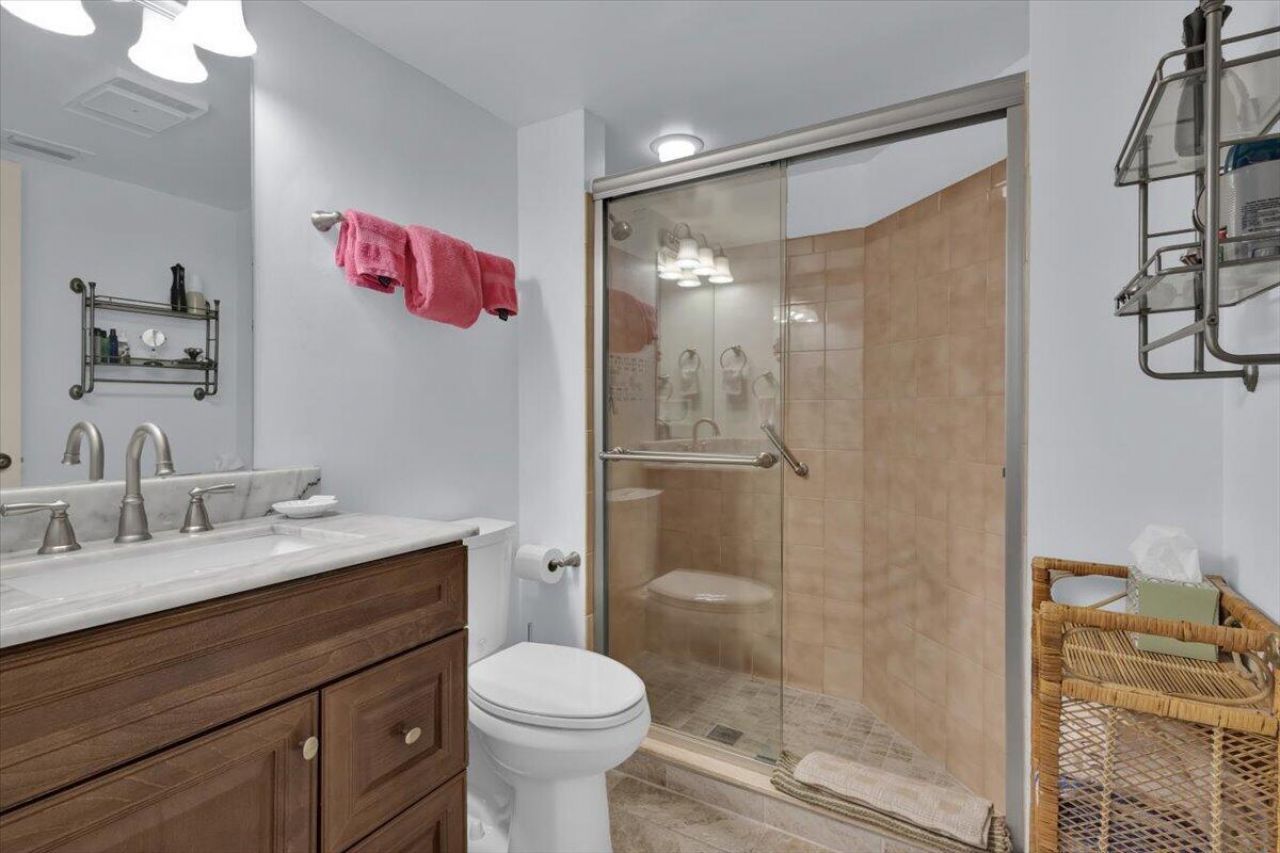 6050 SE Martinique Drive, Unit 102, Stuart, FL 34997 Photo